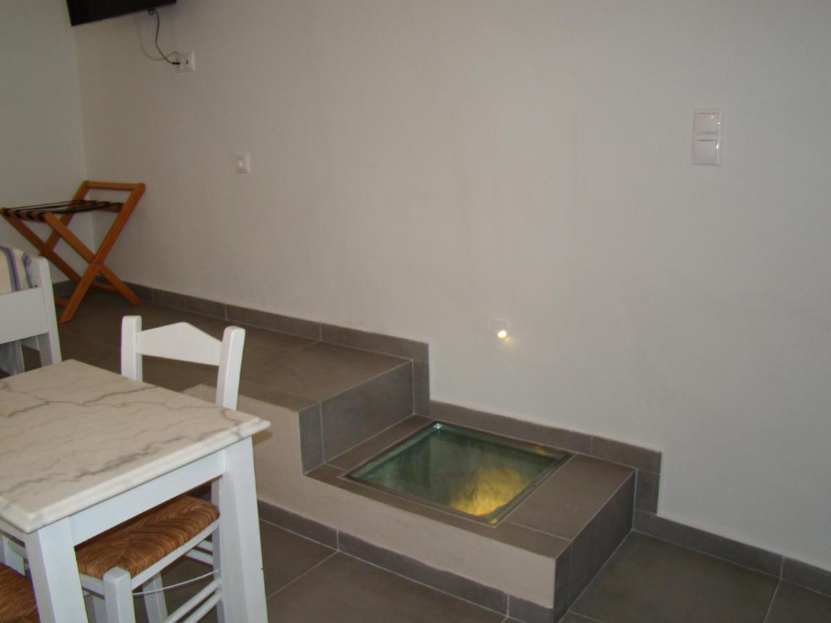 Efi'S Apartments Plaka  Ngoại thất bức ảnh